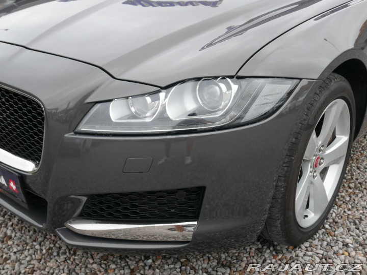 Jaguar XF 3,0 V6 AWD REZERVACE 2016