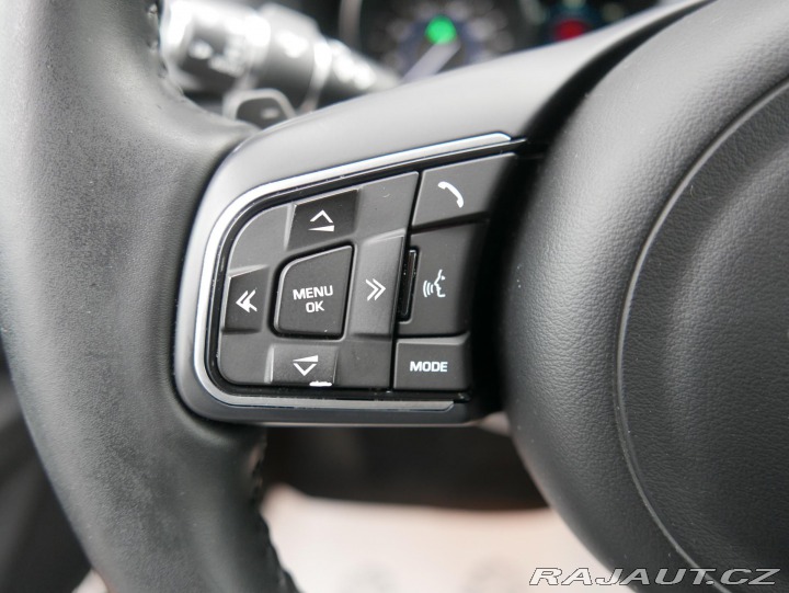 Jaguar XF 3,0 V6 AWD REZERVACE 2016