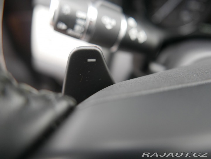 Jaguar XF 3,0 V6 AWD REZERVACE 2016