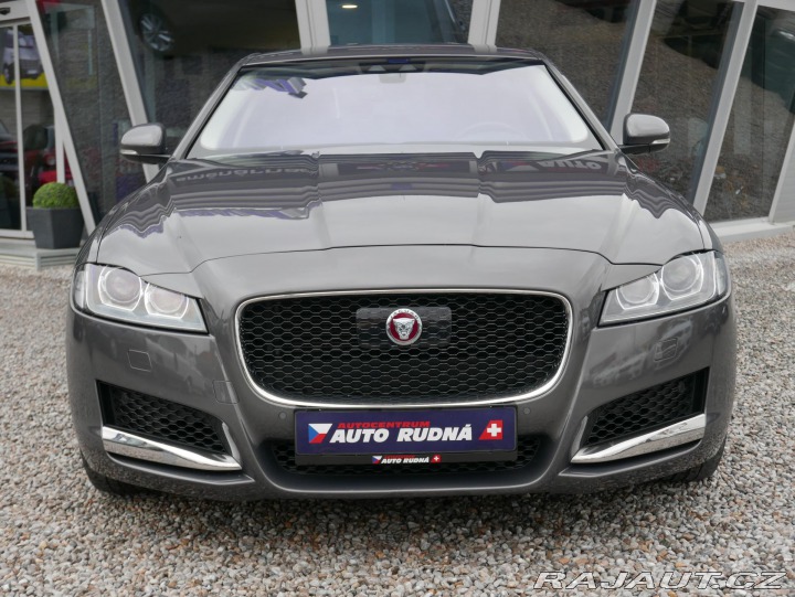 Jaguar XF 3,0 V6 AWD REZERVACE 2016