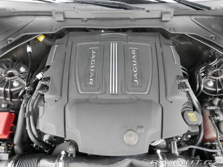Jaguar XF 3,0 V6 AWD REZERVACE 2016