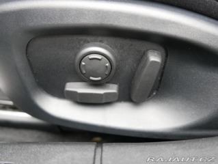 Jaguar XF 3,0 V6 AWD REZERVACE 2016
