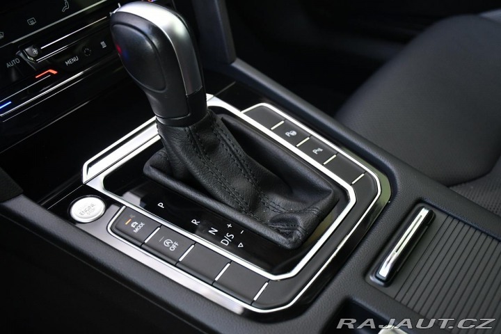 Volkswagen Arteon 2,0TSi H/K ČR REZERVACE 2021