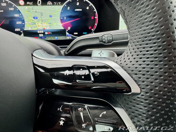 Mercedes-Benz GLS 450d AMG PANO+NezávTop+Vě 2024
