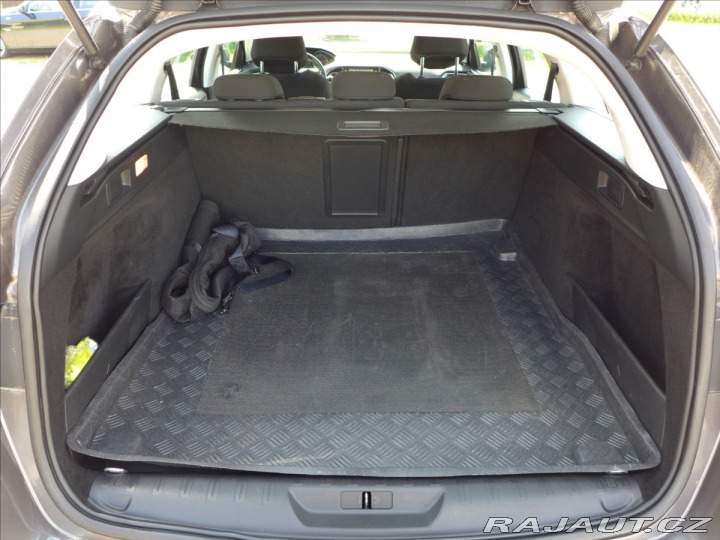 Peugeot 308 2,0 HDi FULL LED,TAŽNÉ 2016
