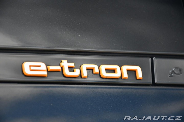 Audi e-tron 55 QUATTRO VZDUCH DOVĚRY 2020