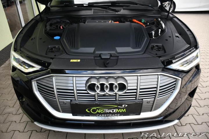 Audi e-tron 55 QUATTRO VZDUCH DOVĚRY 2020