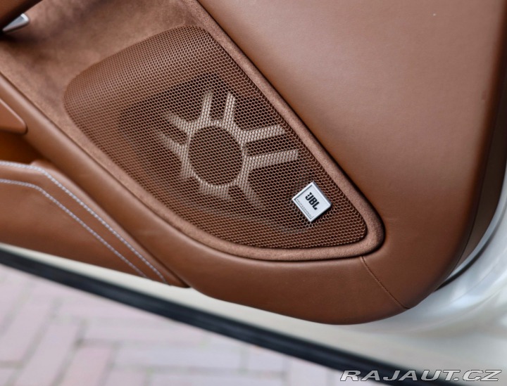 Ferrari Ostatní modely F12 berlinetta 6.3 | Tailor Made - 1. 2015