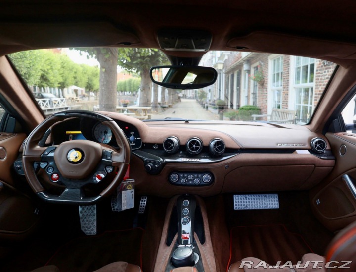 Ferrari Ostatní modely F12 berlinetta 6.3 | Tailor Made - 1. 2015