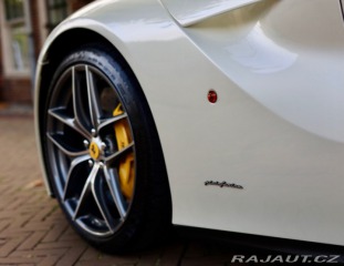Ferrari Ostatní modely F12 berlinetta  6.3  | Tailor Made - 1. 2015
