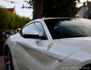 Ferrari Ostatní modely F12 berlinetta  6.3  | Tailor Made - 1. 2015