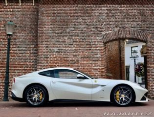 Ferrari Ostatní modely F12 berlinetta  6.3  | Tailor Made - 1. 2015