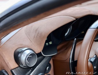 Ferrari Ostatní modely F12 berlinetta  6.3  | Tailor Made - 1. 2015