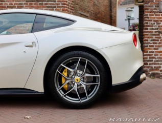 Ferrari Ostatní modely F12 berlinetta  6.3  | Tailor Made - 1. 2015