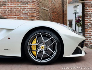Ferrari Ostatní modely F12 berlinetta  6.3  | Tailor Made - 1. 2015