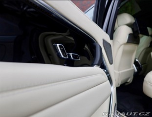 Land Rover Range Rover P550e Autobiography | Ťa 2025