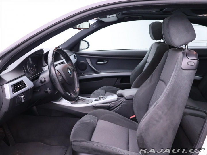 BMW 3 3,0 225kW N54 Mpaket Navi 2009