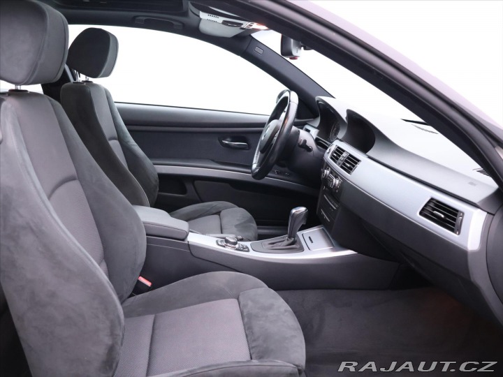 BMW 3 3,0 225kW N54 Mpaket Navi 2009
