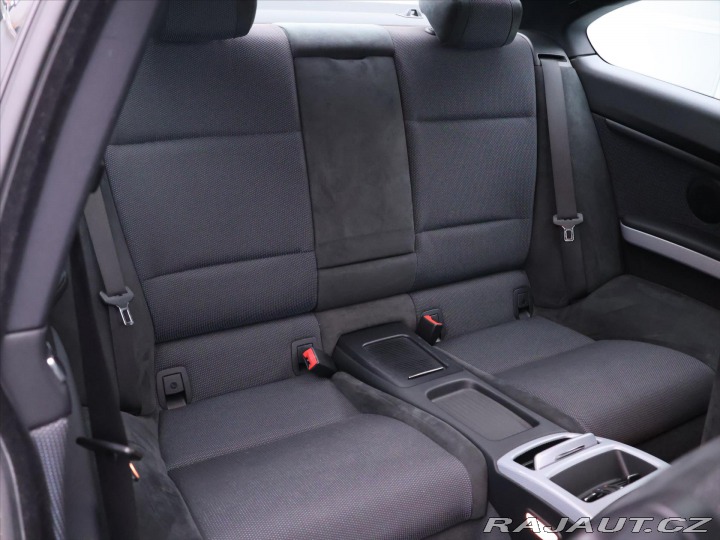 BMW 3 3,0 225kW N54 Mpaket Navi 2009