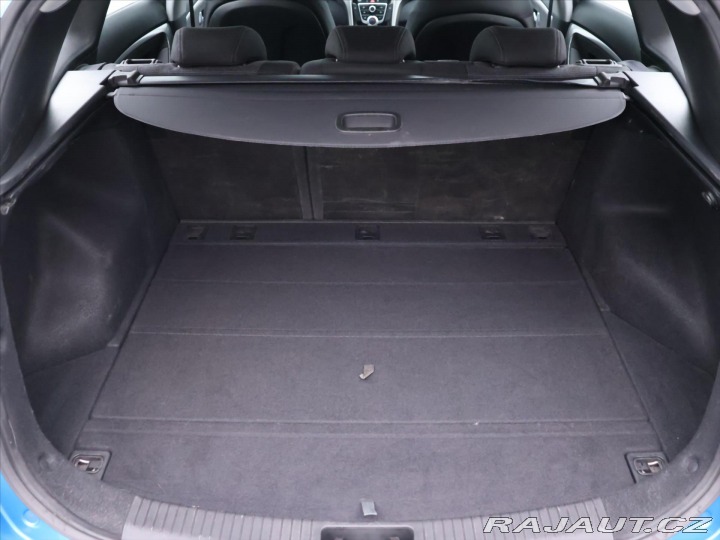 Hyundai i30 1,6 CRDI 81kW CZ klima 2015