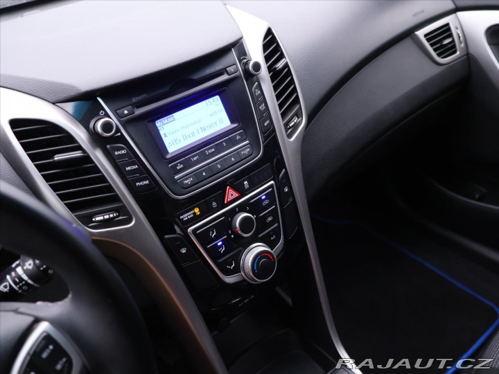 Hyundai i30 1,6 CRDI 81kW CZ klima 2015