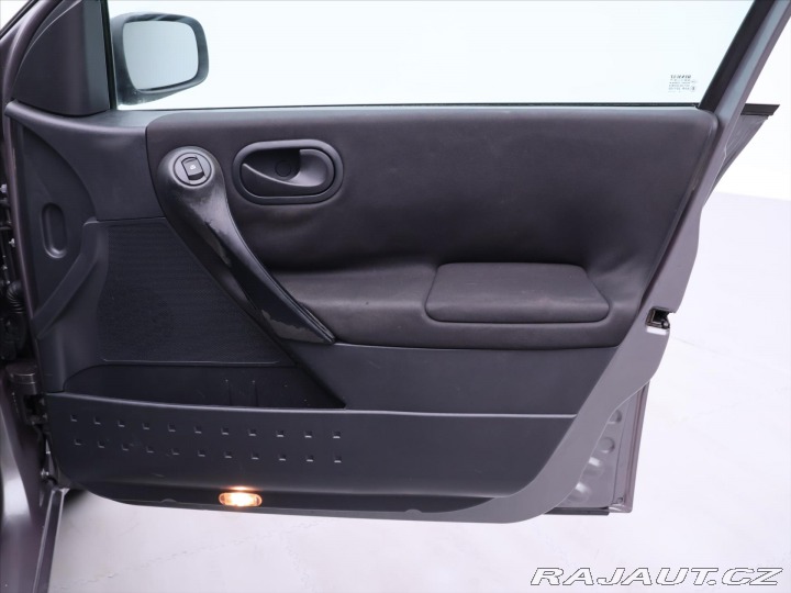 Renault Mégane 1,6 i 83kW CZ Klima Tažné 2004