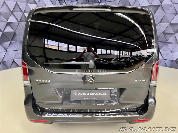 Mercedes-Benz V 300d 4MATIC AMG EXCLUSIVE 2025