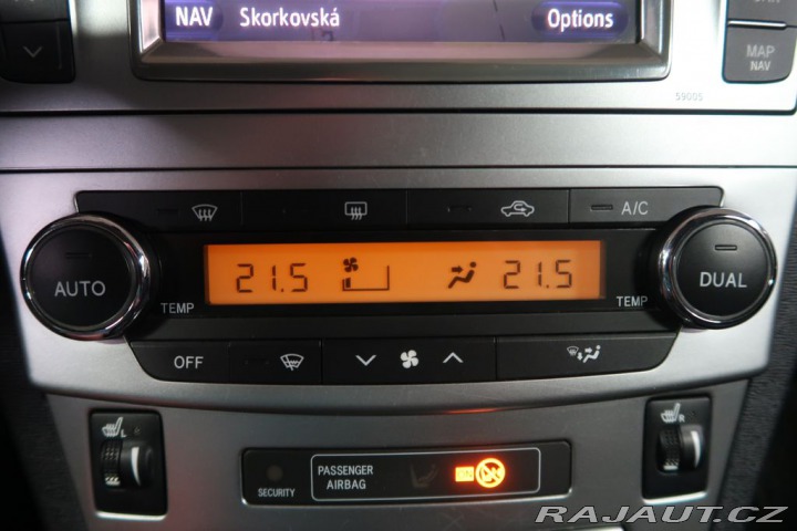 Toyota Avensis 1.8VVTi,108kW,Manuál 2012