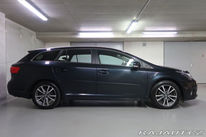 Toyota Avensis 1.8VVTi,108kW,Manuál 2012
