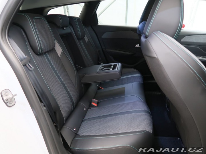 Peugeot 308 1.5BlueHDi,CZ,1Maj,ALLURE 2024
