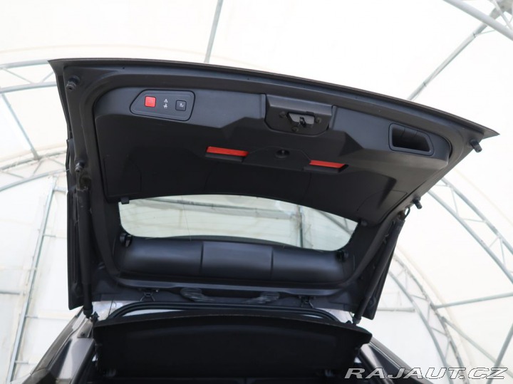 Peugeot 3008 1.2PureTech,96kW,ALLURE,A 2018