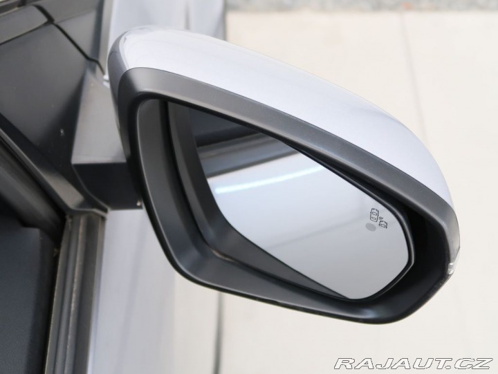 Peugeot 3008 1.2PureTech,96kW,ALLURE,A 2018