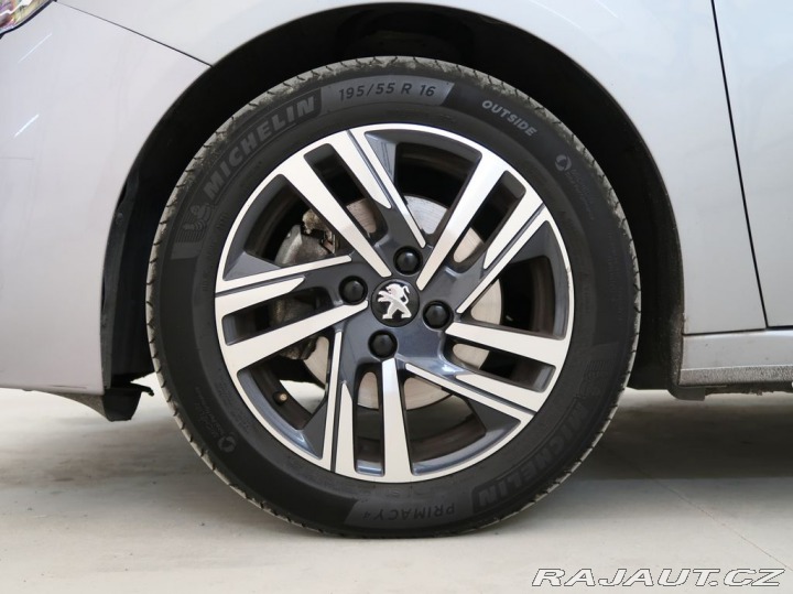 Peugeot 208 1.2PureTech,96kW,ALLURE,A 2022