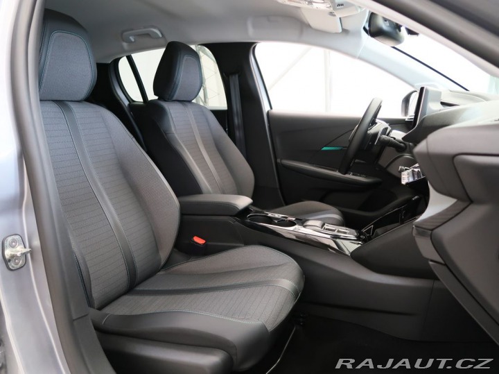 Peugeot 208 1.2PureTech,96kW,ALLURE,A 2022