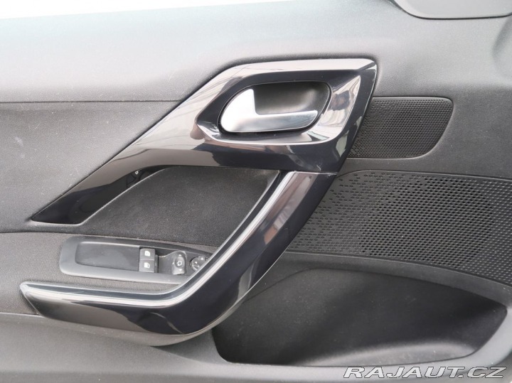 Peugeot 208 1.2PureTech,60kW,STYLE,MA 2018