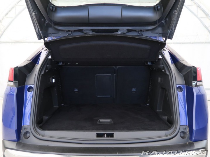 Peugeot 3008 1.2PureTech,96kW,ALLURE,M 1800