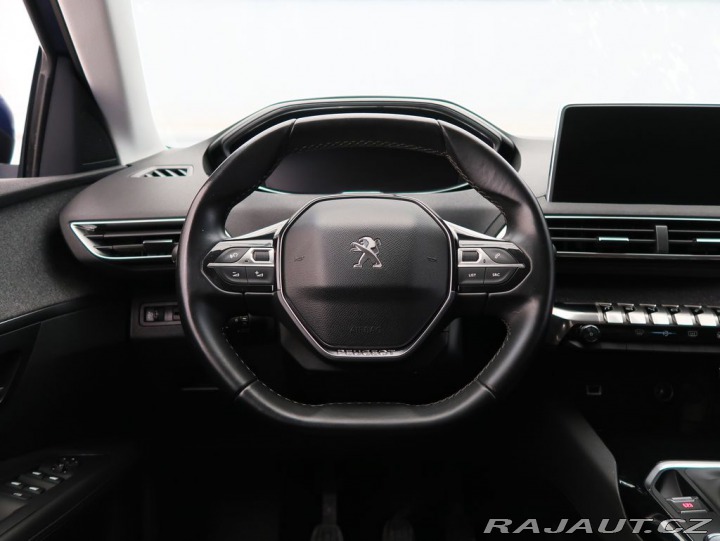 Peugeot 3008 1.2PureTech,96kW,ALLURE,M 1800