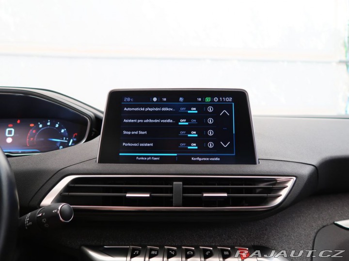 Peugeot 3008 1.2PureTech,96kW,ALLURE,M 1800