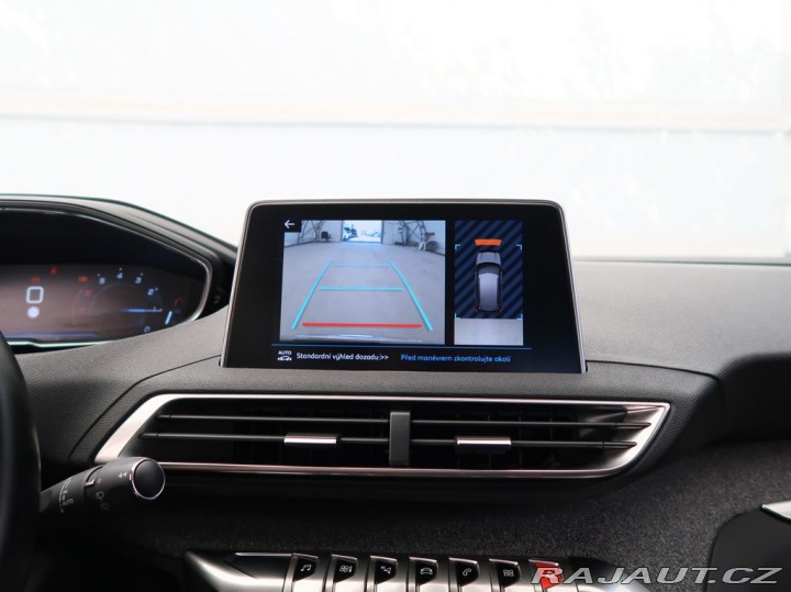 Peugeot 3008 1.2PureTech,96kW,ALLURE,M 1800