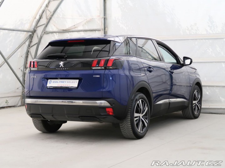 Peugeot 3008 1.2PureTech,96kW,ALLURE,M 1800