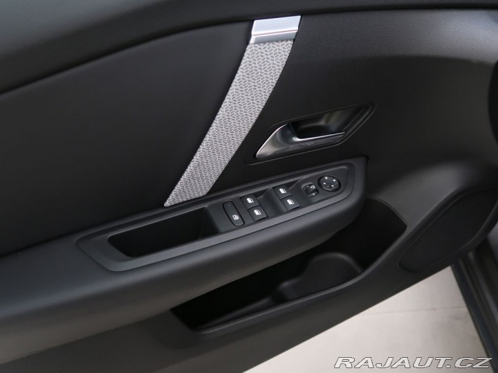 Citroën C4 1.2PureTech,96kW,SHINE,AT 2023