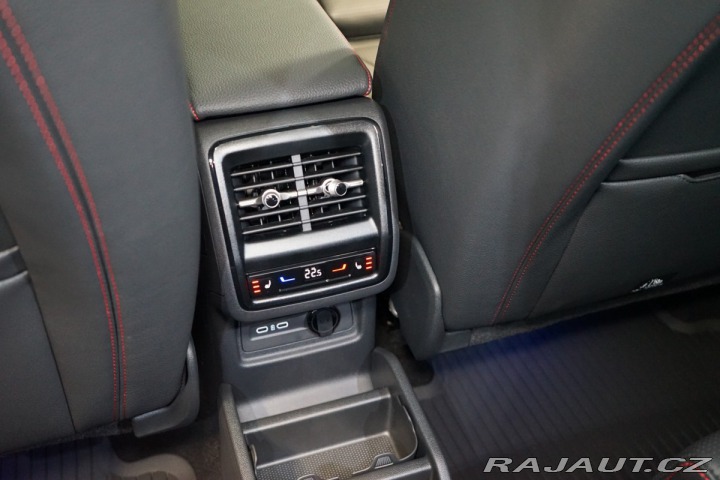 Škoda Kodiaq RS*7-MÍST*CANTON*DCC+*MAT 2025