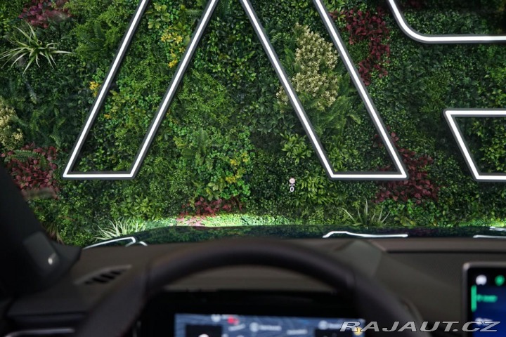 Škoda Kodiaq RS*7-MÍST*CANTON*DCC+*MAT 2025