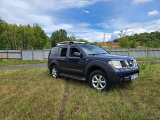 Nissan Pathfinder r51 128kw automat 7 míst