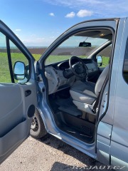 Opel Vivaro 2,0 84kw - 9 míst 2011
