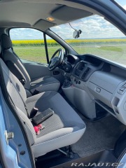 Opel Vivaro 2,0 84kw - 9 míst 2011