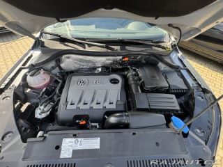 Volkswagen Tiguan 2,0 TDI 81 KW STK TAŽNÉ 2012