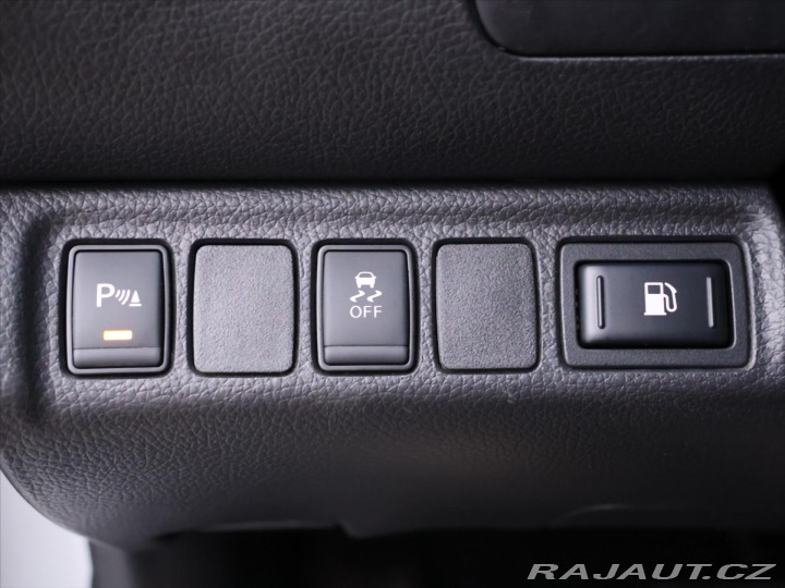 Nissan Navara 2,3 dCi 140 kW Aut. Tekna 2017