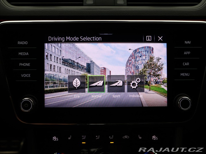 Škoda Superb 2,0 TDI DSG CZ Sportline 2022
