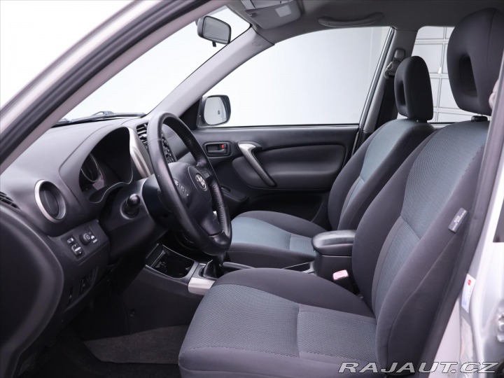 Toyota RAV4 2,0 D-4D 85kW 4WD Klima T 2004